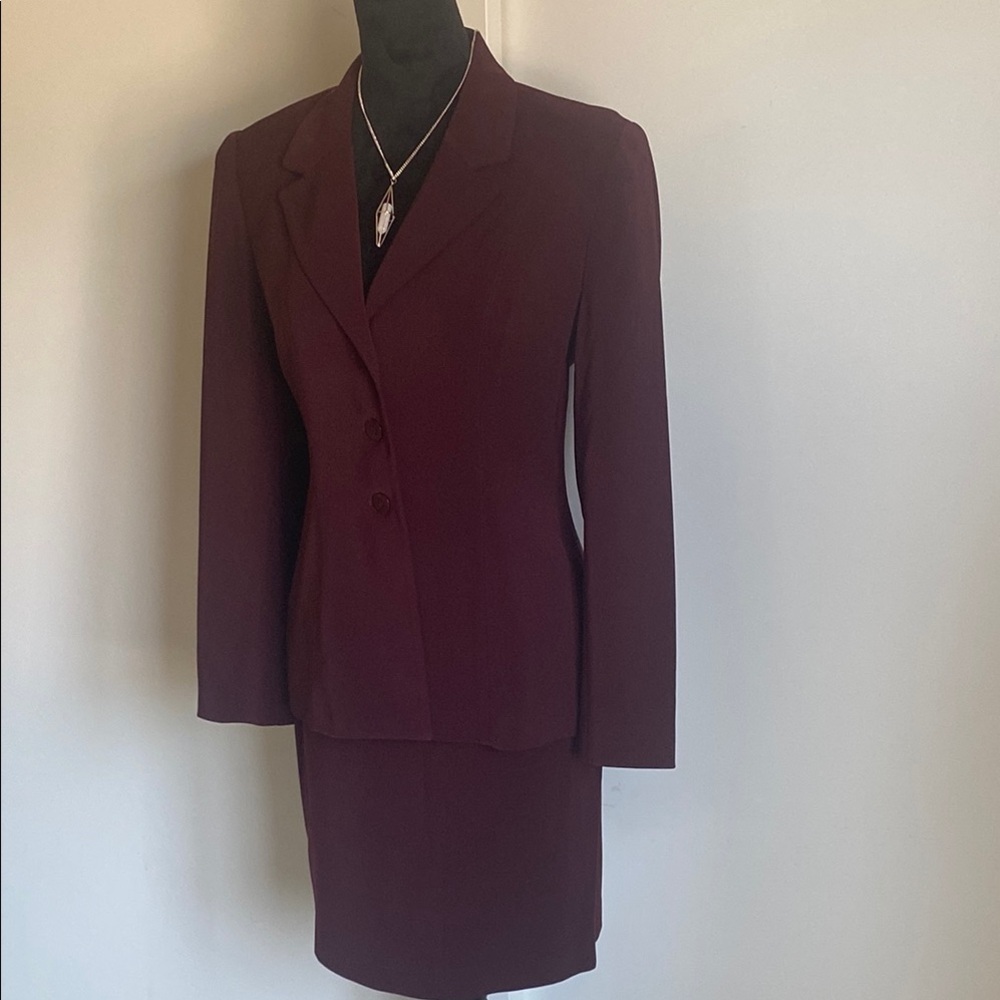 Elegant Burgundy Paniz New York Skirt Suit